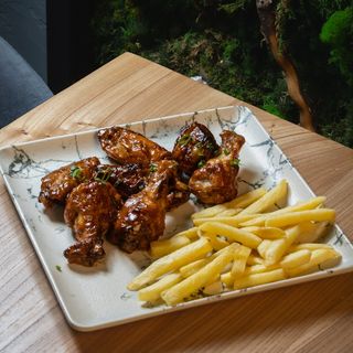 Куриные крылышки в соусе BBQ