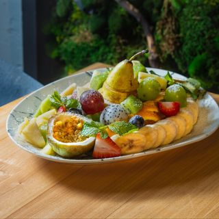 Сезонные фрукты