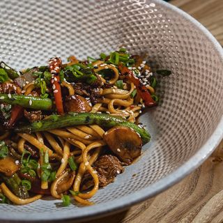 Вок с говядиной