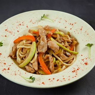 Удон с мясом курицы (350 гр)