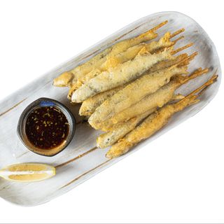 Мойва на шпажках