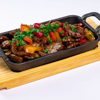 Жаровня с говядиной (400г)