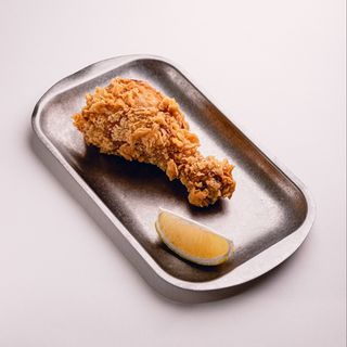 Куриная ножка с золотистой корочкой. (1 шт)