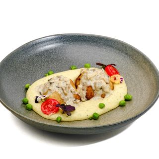 Куриные биточки с трюфельным пюре