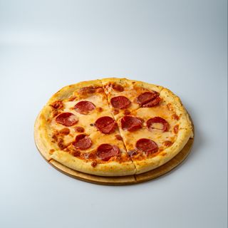 Пицца пепперони