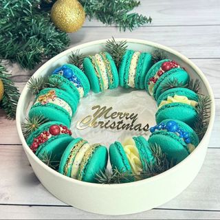 Венок макаронс