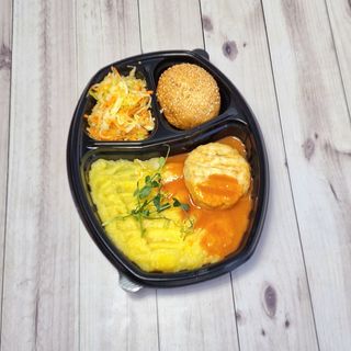 Ланч бокс №17 (котлета нежность+ картофельный пюре)