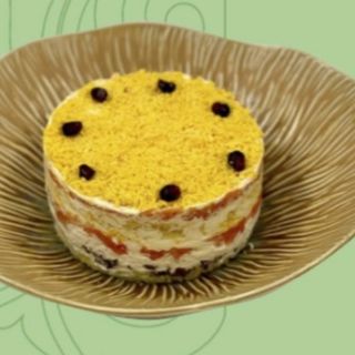 Слоенный салат из говяжьего языка 