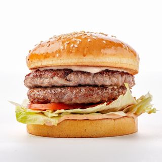 Бургер говяжий с двойной котлетой и с сыром (400г)