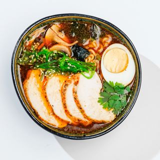 Рамен с курицей (450г)