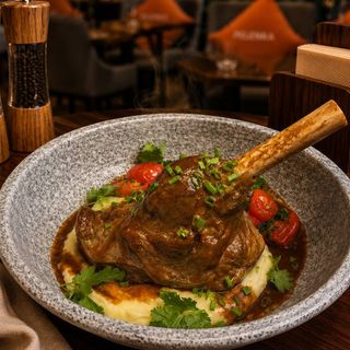 Рулька ягнёнка с сельдереевым пюре (250г)