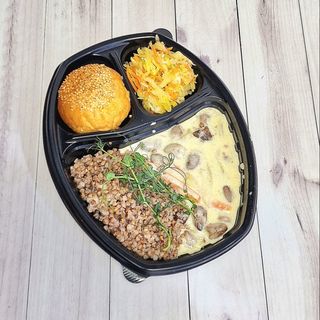 Ланч-бокс №52 сердечки в сметанном соусе