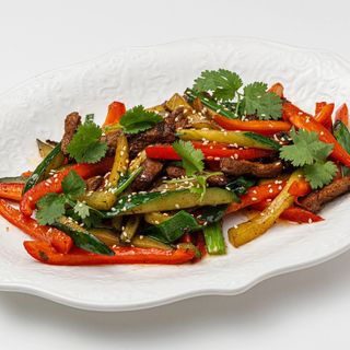 Салат с говядиной