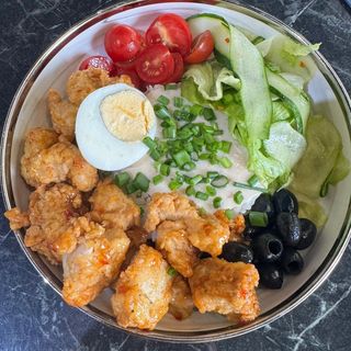 Боул с курицей и авакадо (850гр)