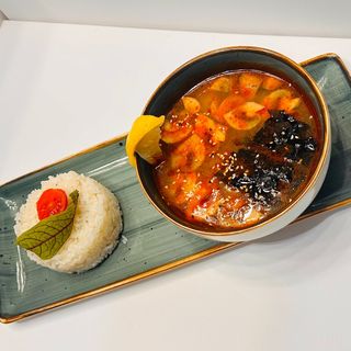 Том Ям с морепродуктами (350 г)