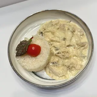 Фрикасе с курицей (350 г)