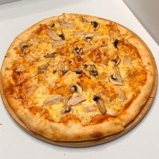 Пицца с курицей (500 г)