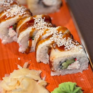 Ролл "Дракон"- 10шт 