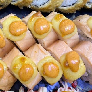 Ролл " Поцелуй гейши" - 10 шт 