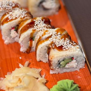 Ролл "Дракон"- 5шт 