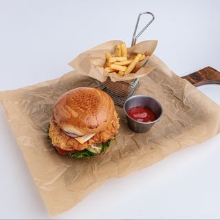 Krispy chicken бургер комбо