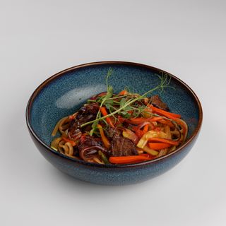 Удон с говядиной