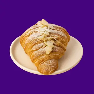 Миндальный круассан (290г)