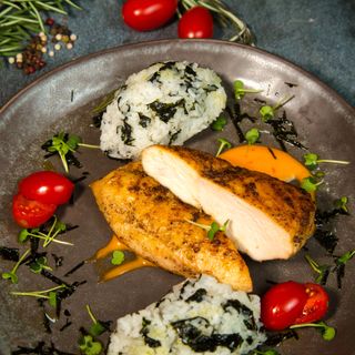 Курица онигири