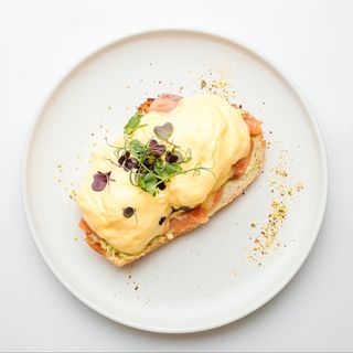 Копченый лосось Бенни