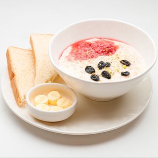  Каша овсяная с сорбетом  из малины