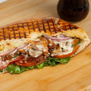 Комбо лепешка ассорти + напиток+соус+халапенью