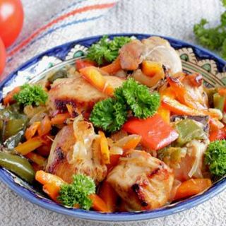 Курица с овощами 
