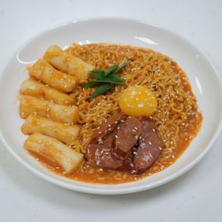 Рамен Токпоккым