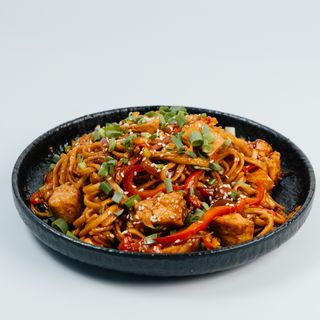 Удон с курицей (530г)