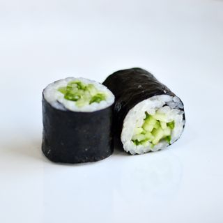 Маки ролл с огурцом (130г)