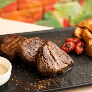 Филе Миньон С Картофелем И Грибами В Сливках (300г)