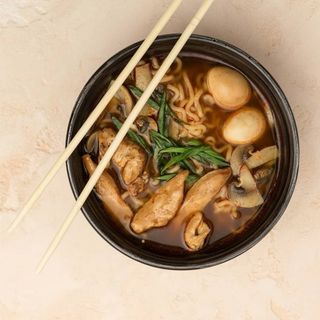 Рамен с курицей