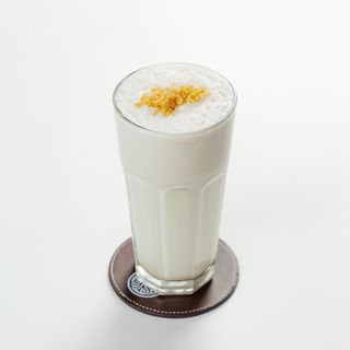 Милкшейк с жентом и орехам