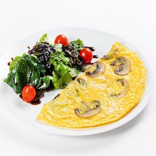 Омлет с грибами