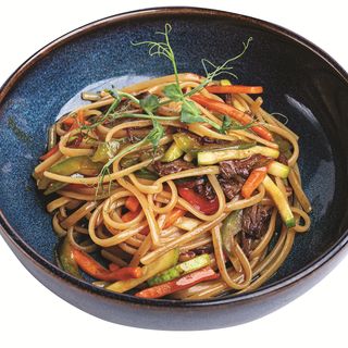 Удон с говядиной (300гр)