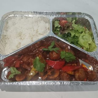 Фрикадельки по восточному (говяжьи) с рисом