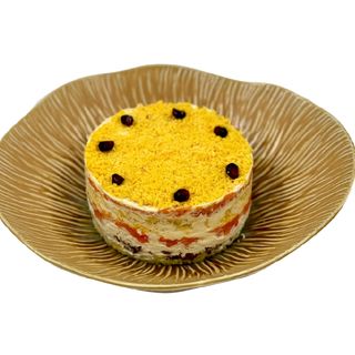 Слоеный салат из говяжьего языка