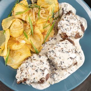 Медальоны из говядины