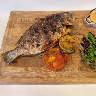 Дорадо на Мангале