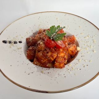 Ригатони с семгой