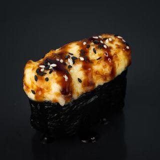 Гункан запечённый лосось