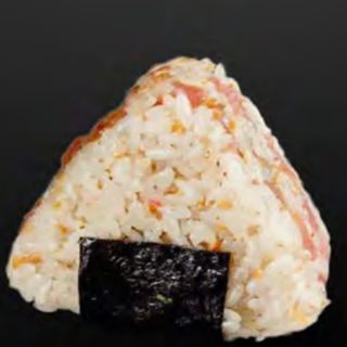 Онигири с семгой