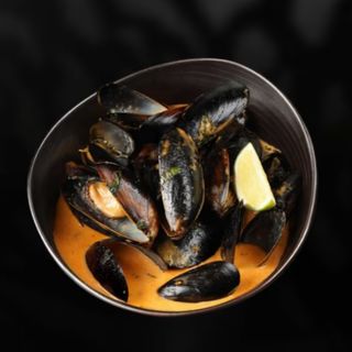 Мидии в соусе том-ям