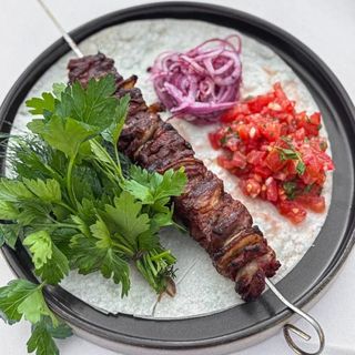 Говядина на огне с курдюком