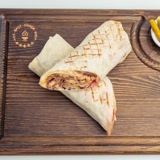 Донер в лаваше куриный средний (300 г)